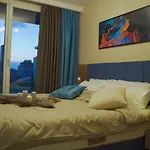 Brand-New Elegant 1-Bedroom Apartment