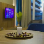 Brand-New Elegant 1-Bedroom Apartment