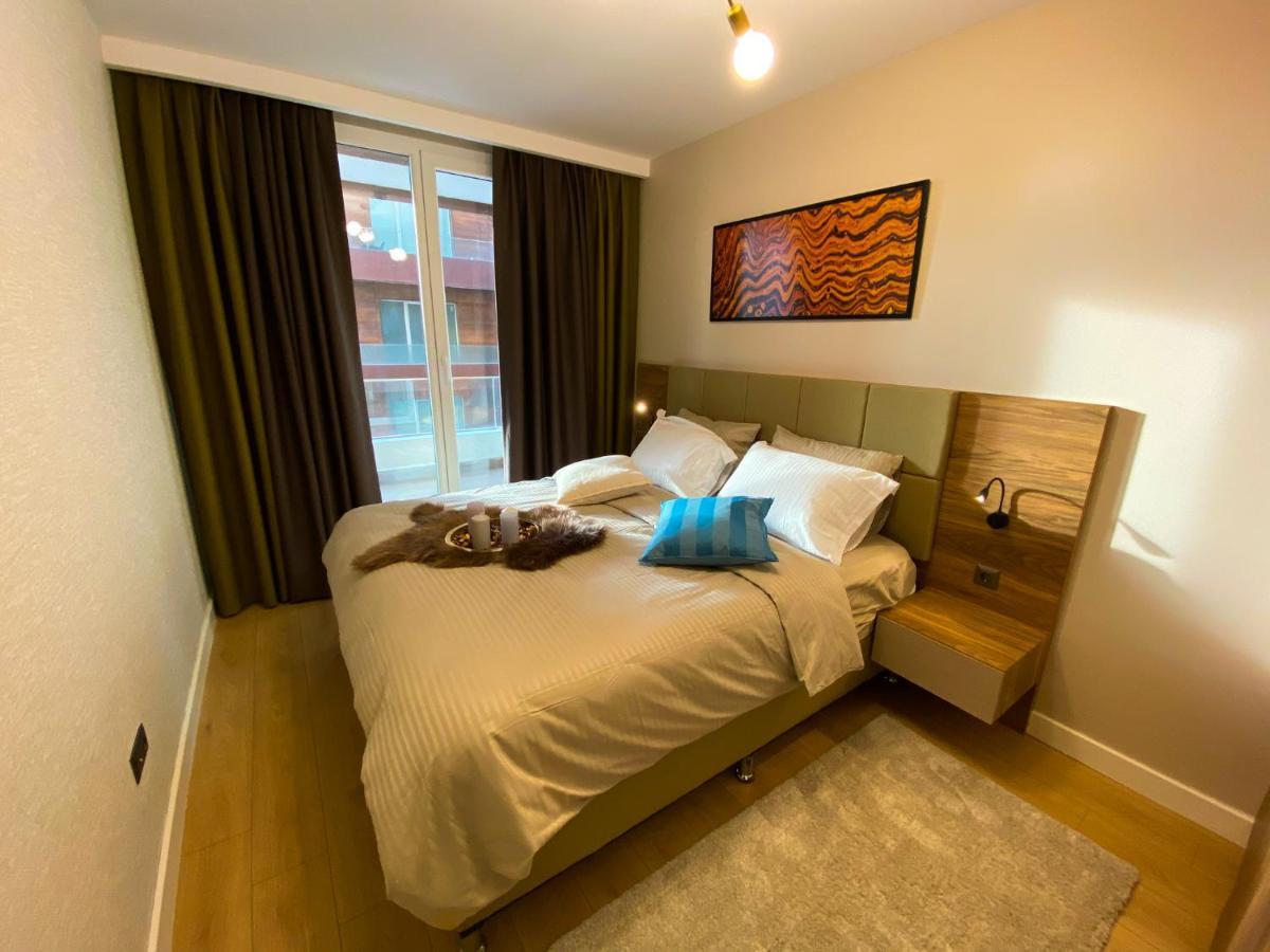 Brand-new Elegant 1-bedroom Daire